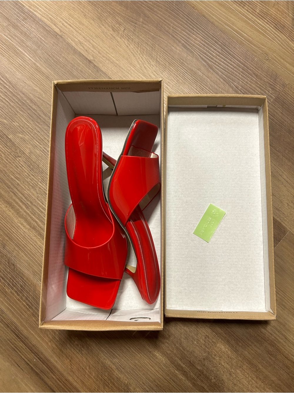 Women’s Red kitten Heels